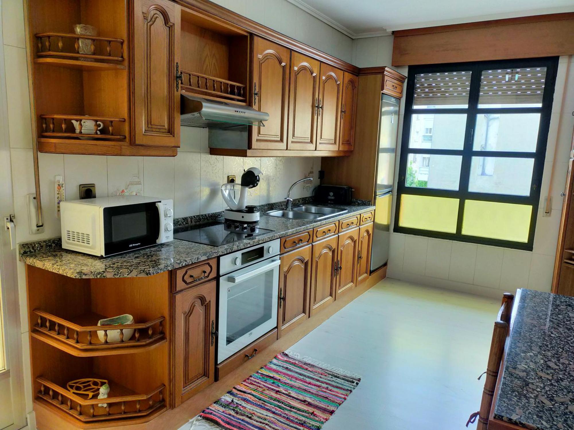 Apartment En El Casco Antiguo De *
